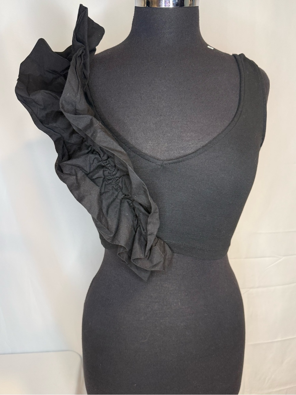Zara Knit Asymmetrical One-Shoulder Ruffle Crop Top in Black